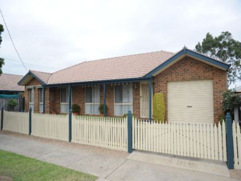 33 Francis Street, Bairnsdale VIC 3875, Image 1