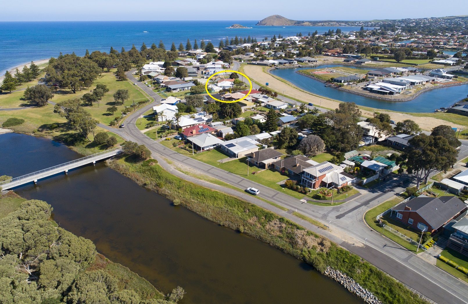 24 Harbour View Terrace, Victor Harbor SA 5211, Image 1