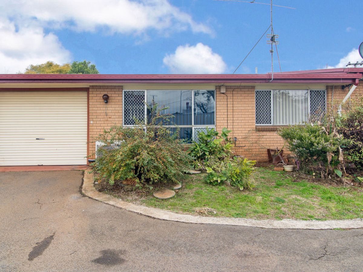 2 bedrooms Apartment / Unit / Flat in 1/358 Bridge Street WILSONTON QLD, 4350