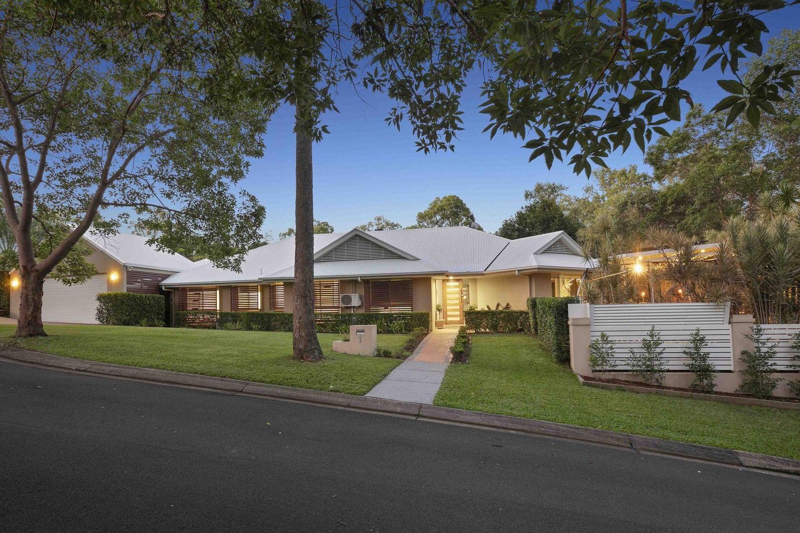 1 Park View Court, Sinnamon Park QLD 4073, Image 0