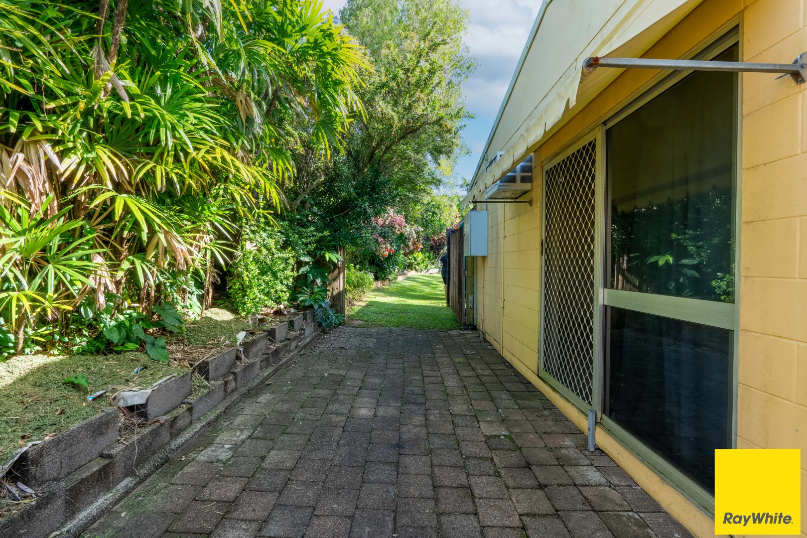 Additional image 17 of 3 Fitzallan Close, Kanimbla QLD 4870
