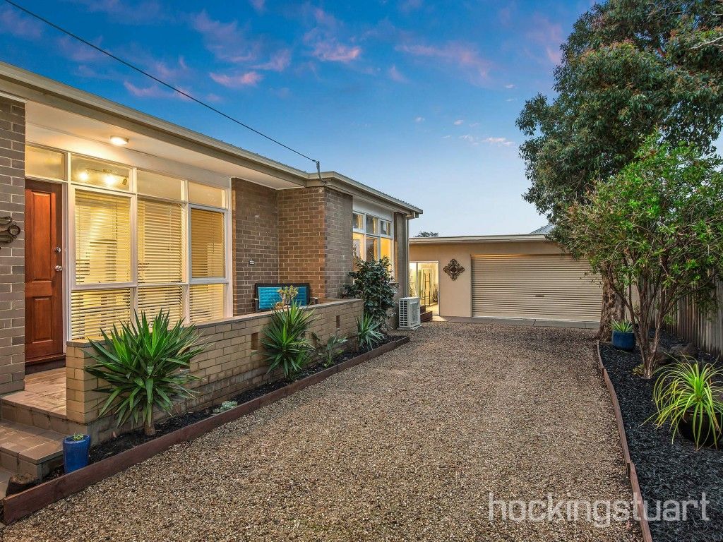 2/4 Chute Street, Mordialloc VIC 3195, Image 0