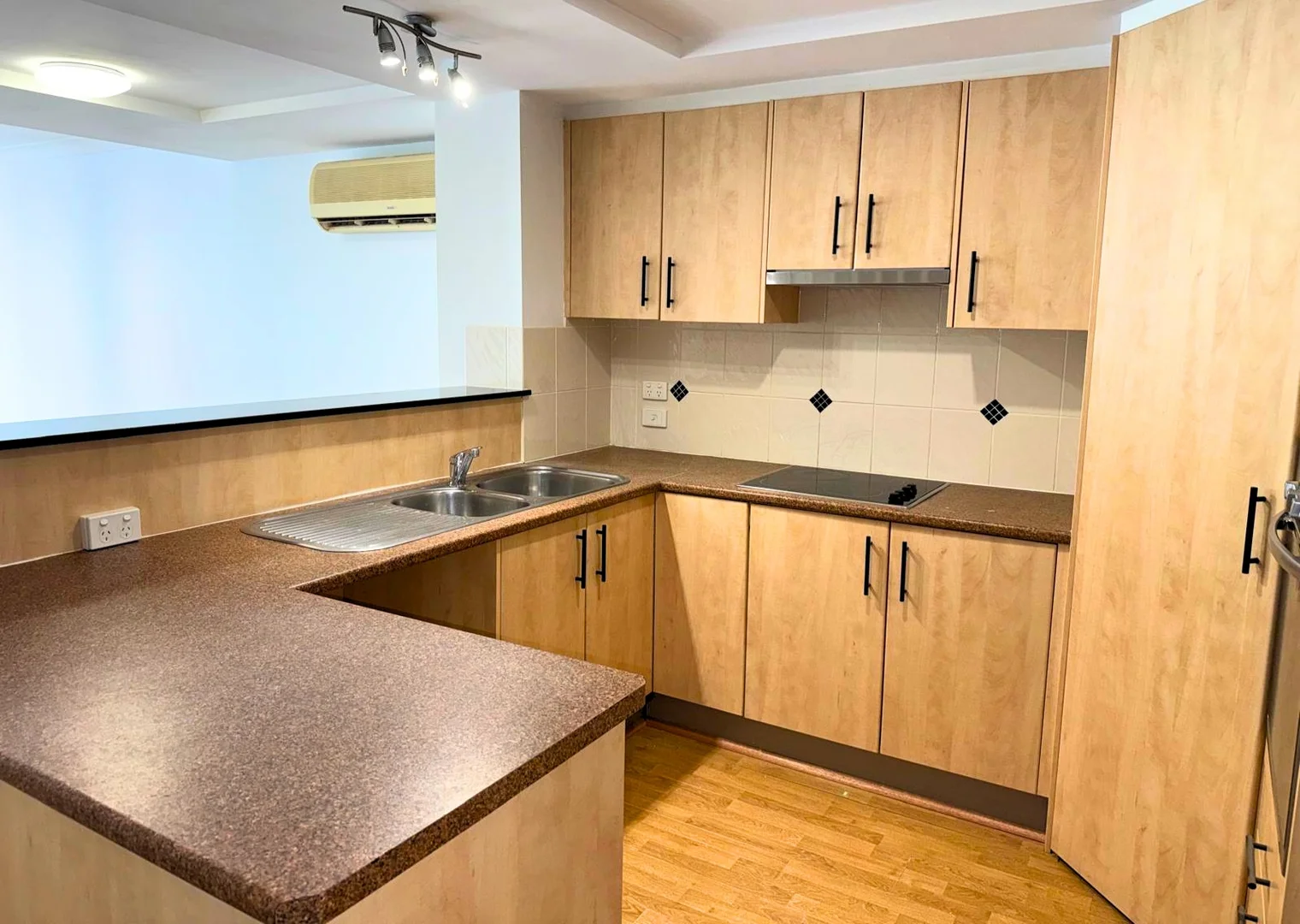 Additional image 10 of 5/4 Ranier Crescent, Varsity Lakes QLD 4227