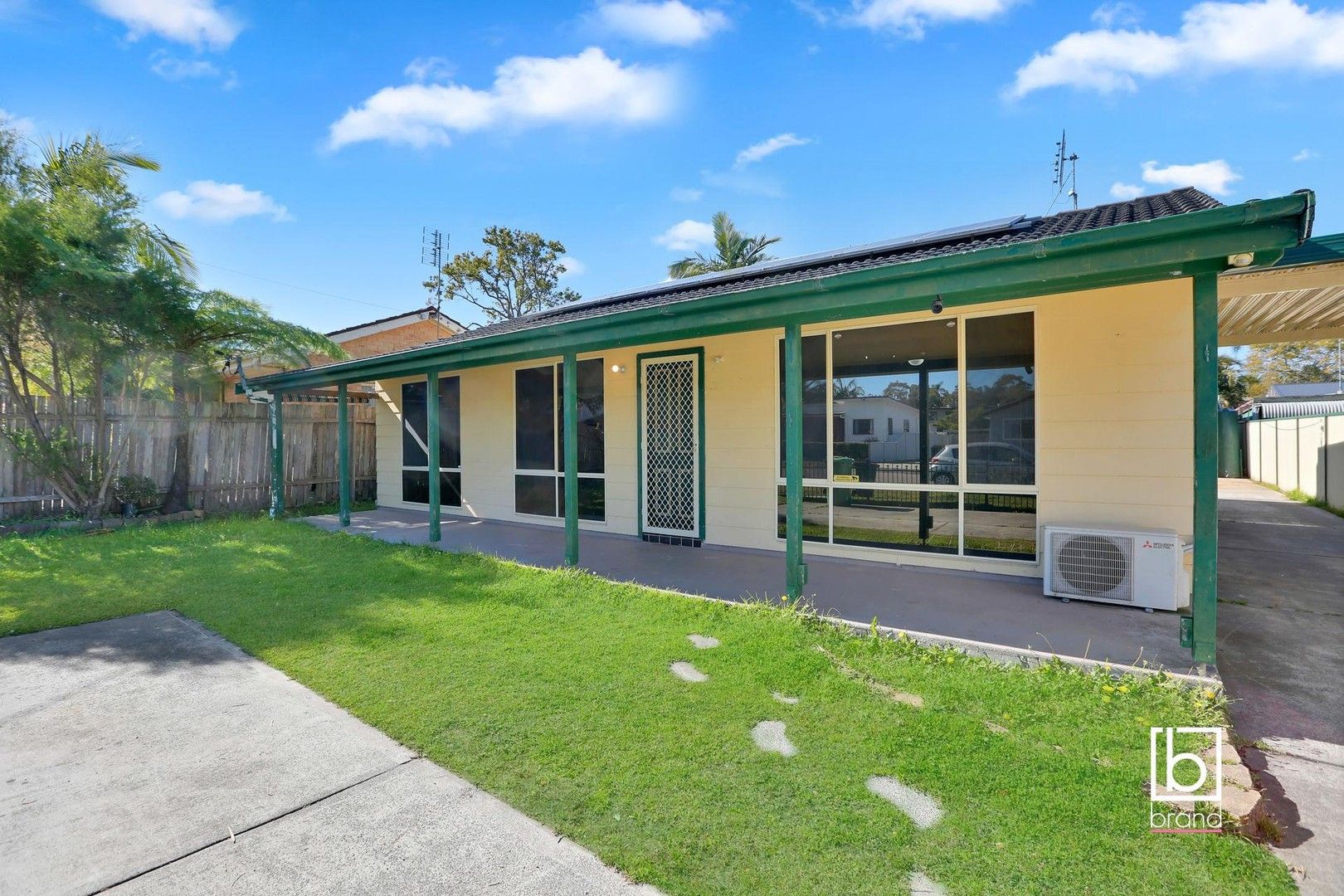 3 bedrooms House in 9 Taronga Avenue SAN REMO NSW, 2262