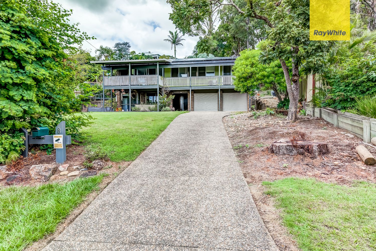 8 Gills Close, Rochedale South QLD 4123