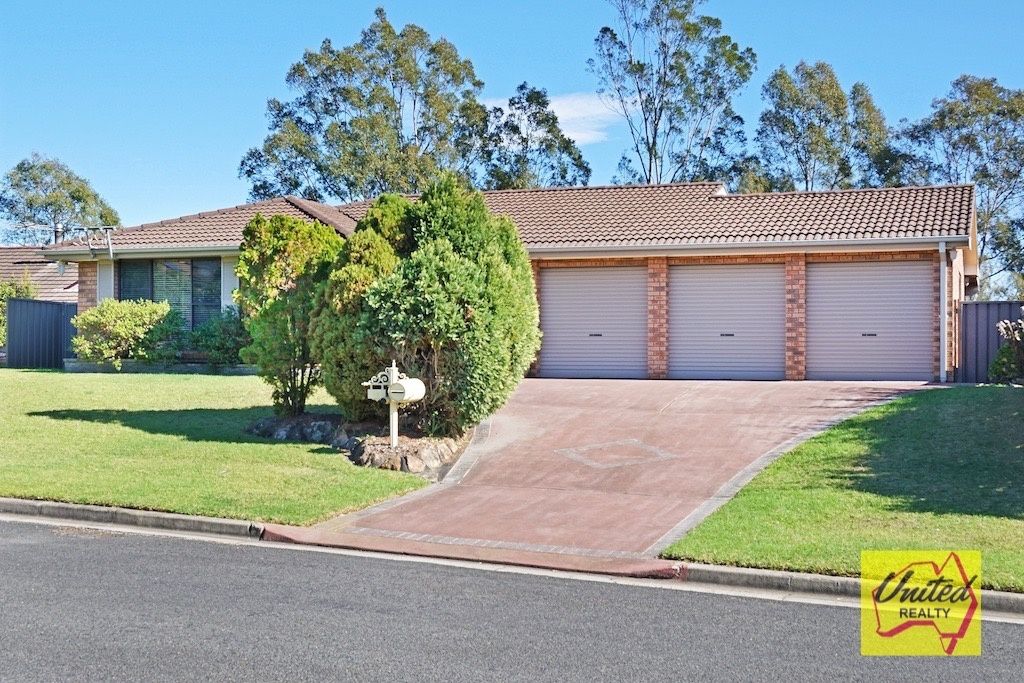 18 Casuarina Close, The Oaks NSW 2570, Image 1