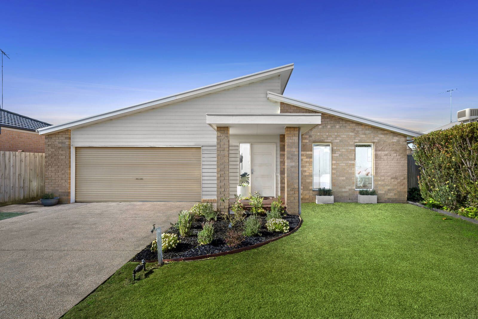3 bedrooms House in 26 Yeoman Crescent LEOPOLD VIC, 3224