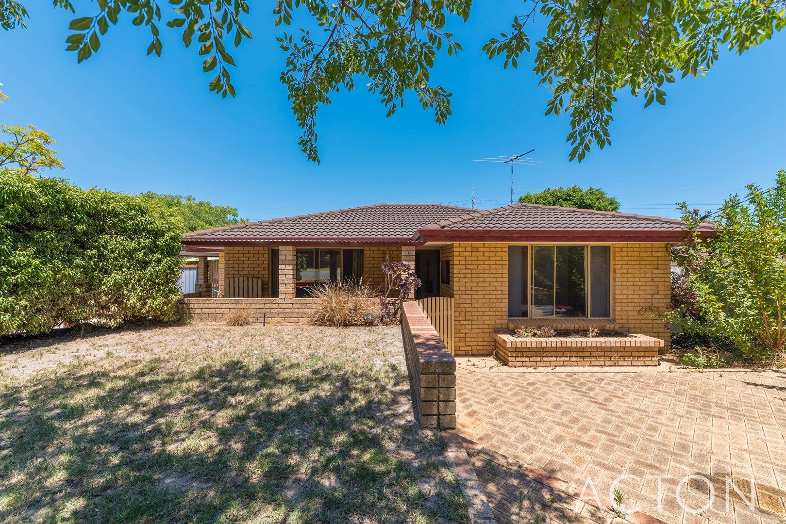 11 Salvia Court, Yangebup WA 6164, Image 0