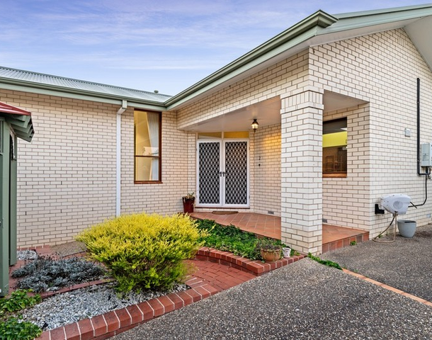 2/10 John Court, North Albury NSW 2640