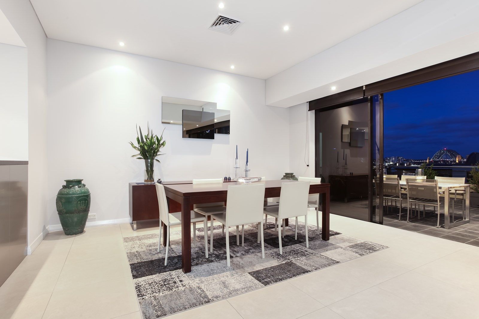 E1005/24-26 Point Street, Pyrmont NSW 2009, Image 2