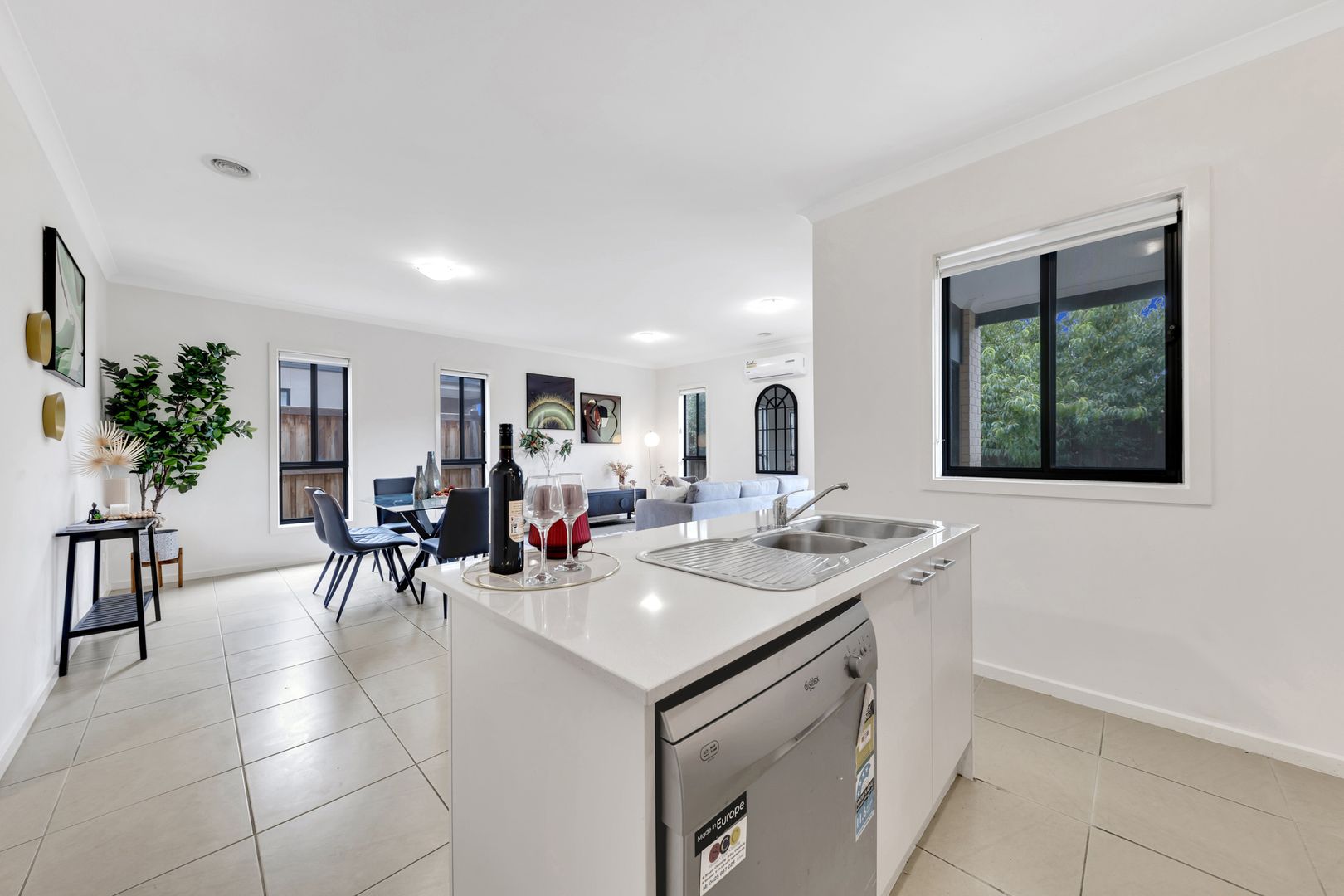 10 Ledmore St, Truganina VIC 3029, Image 1