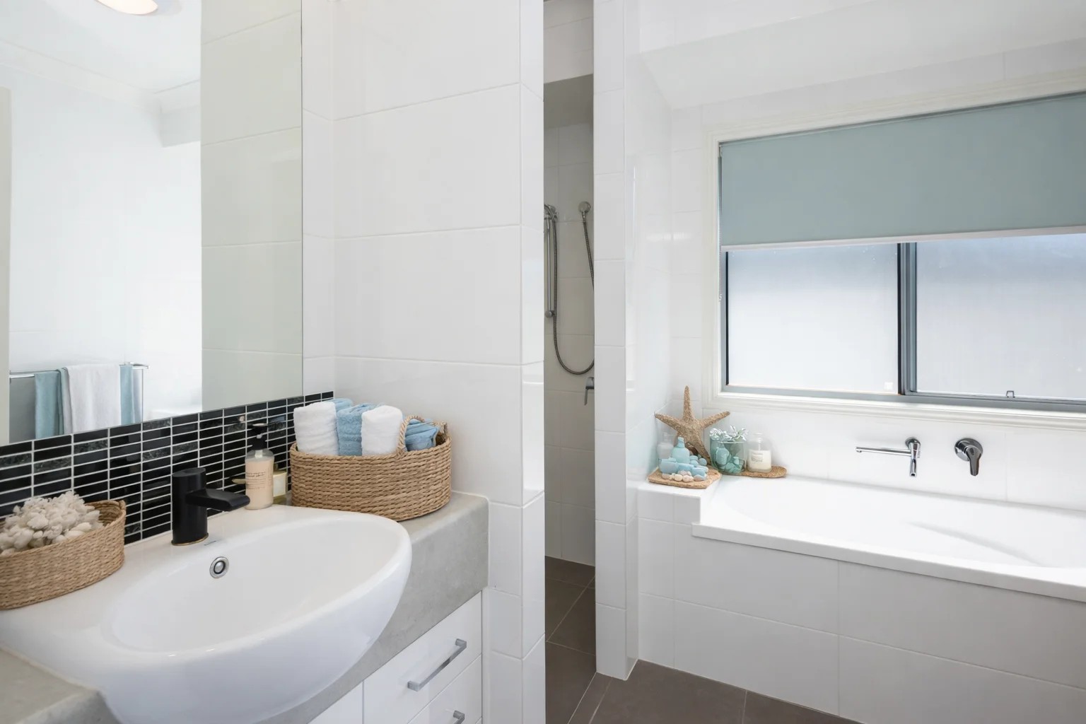 Additional image 16 of 16 Erave Avenue, Runaway Bay QLD 4216