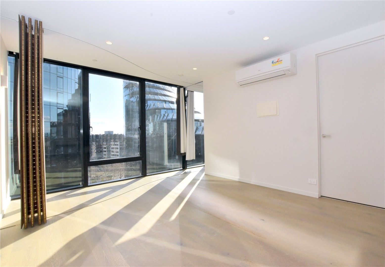 1 bedrooms Apartment / Unit / Flat in 806/603 St Kilda Road MELBOURNE VIC, 3004