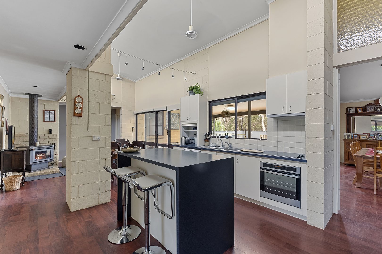 194 Somerset Park Road, Junortoun VIC 3551, Image 2