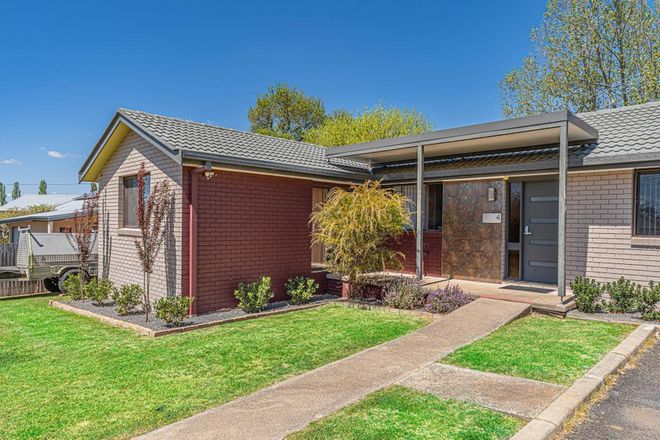 Picture of 5/4 Salmon Avenue, ARMIDALE NSW 2350