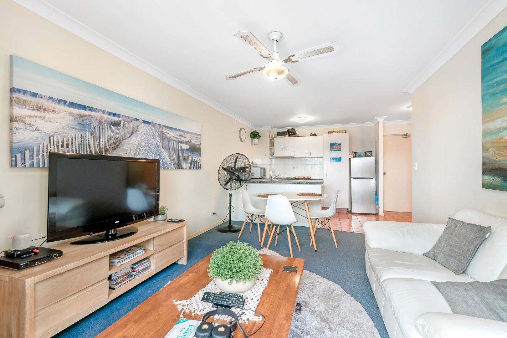 28/10-12 Bath Street, Labrador QLD 4215, Image 2