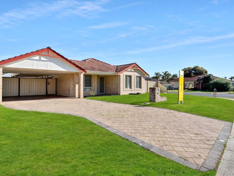 4 bedrooms House in 28 Dudley Drive USHER WA, 6230