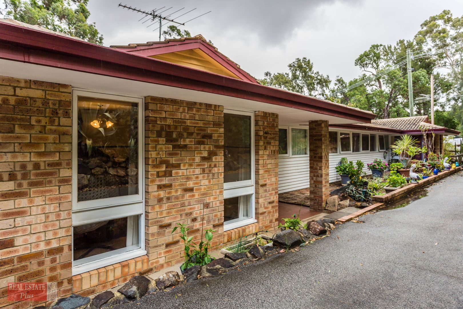 8 Leithdale Road, Darlingto Property History & Address Research Domain