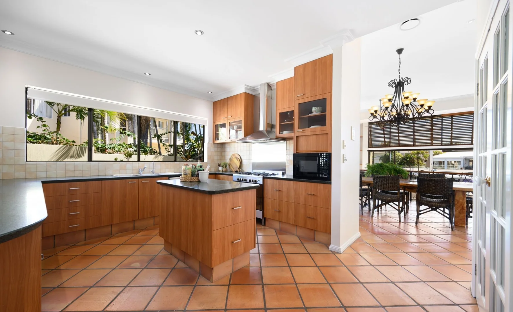 Additional image 8 of 9 Queen Guineveres Place, Paradise Point QLD 4216