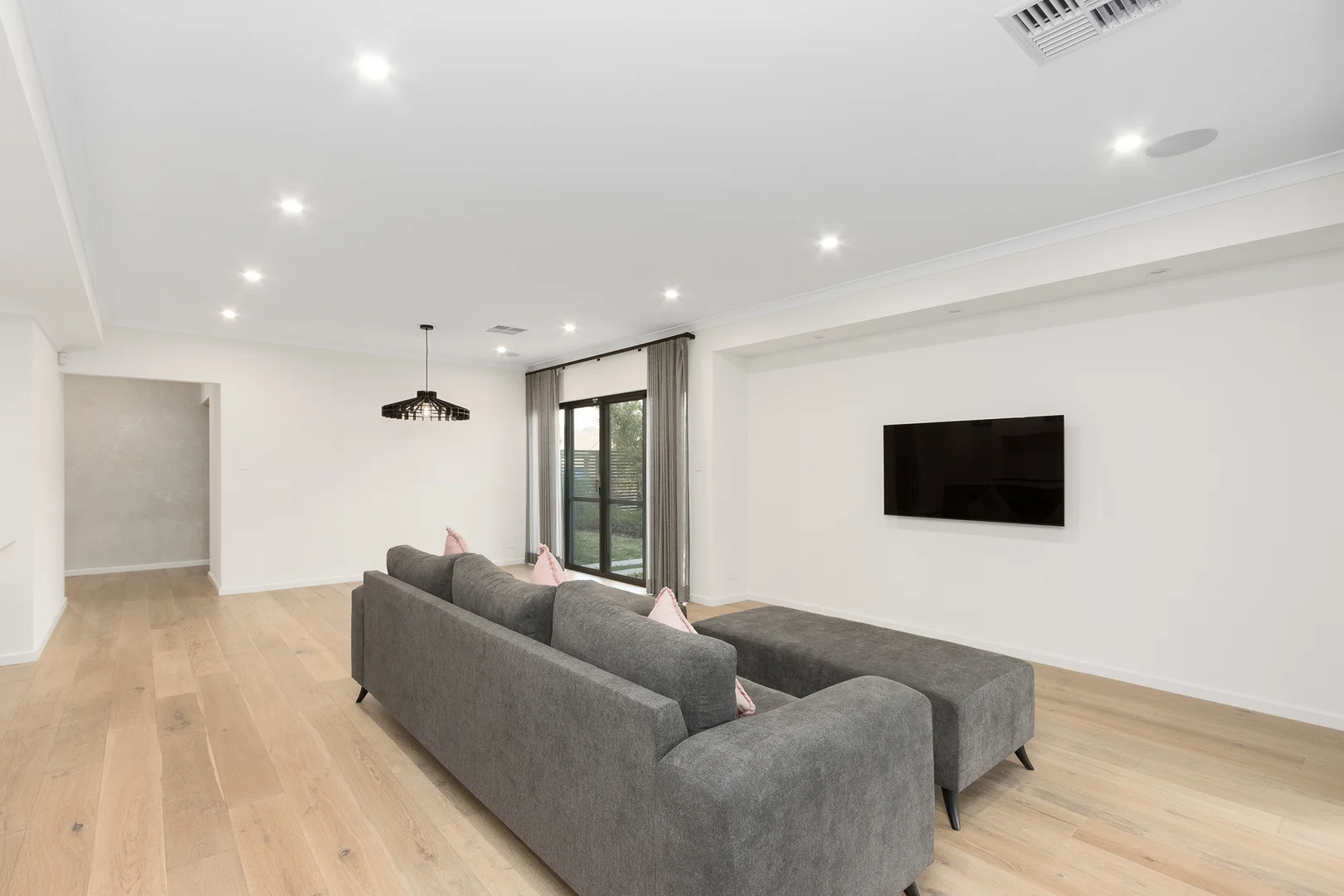 Additional image 25 of 20 Serpentine Drive, South Guildford WA 6055