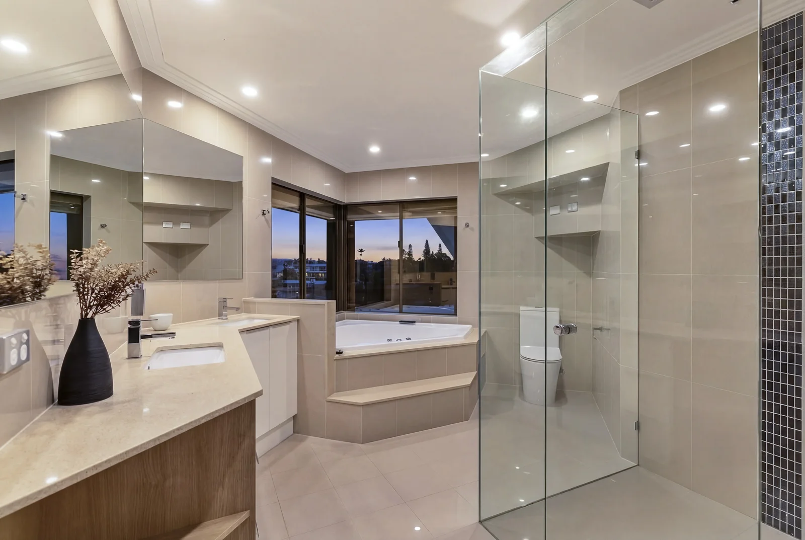 Additional image 16 of 22 Blair Athol Crescent, Sorrento QLD 4217