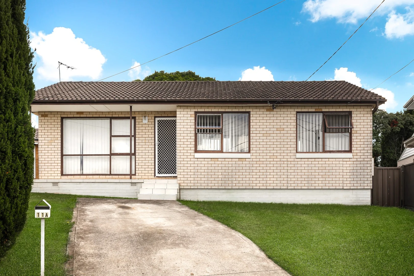 11A Noelene Street, Fairfield West NSW 2165