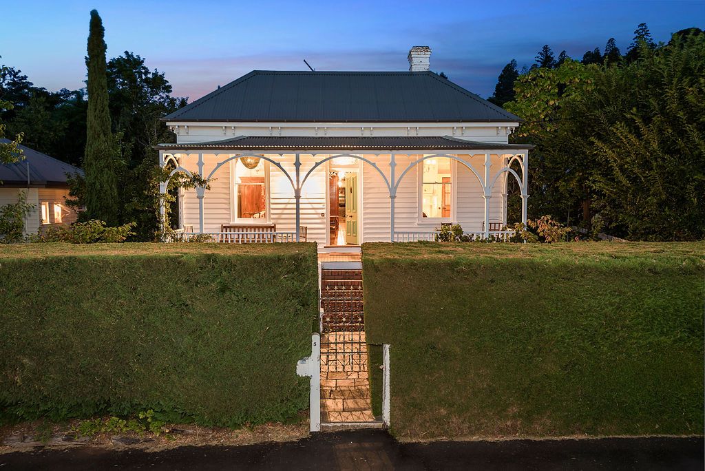 5 Camp Street, Daylesford VIC 3460, Image 1