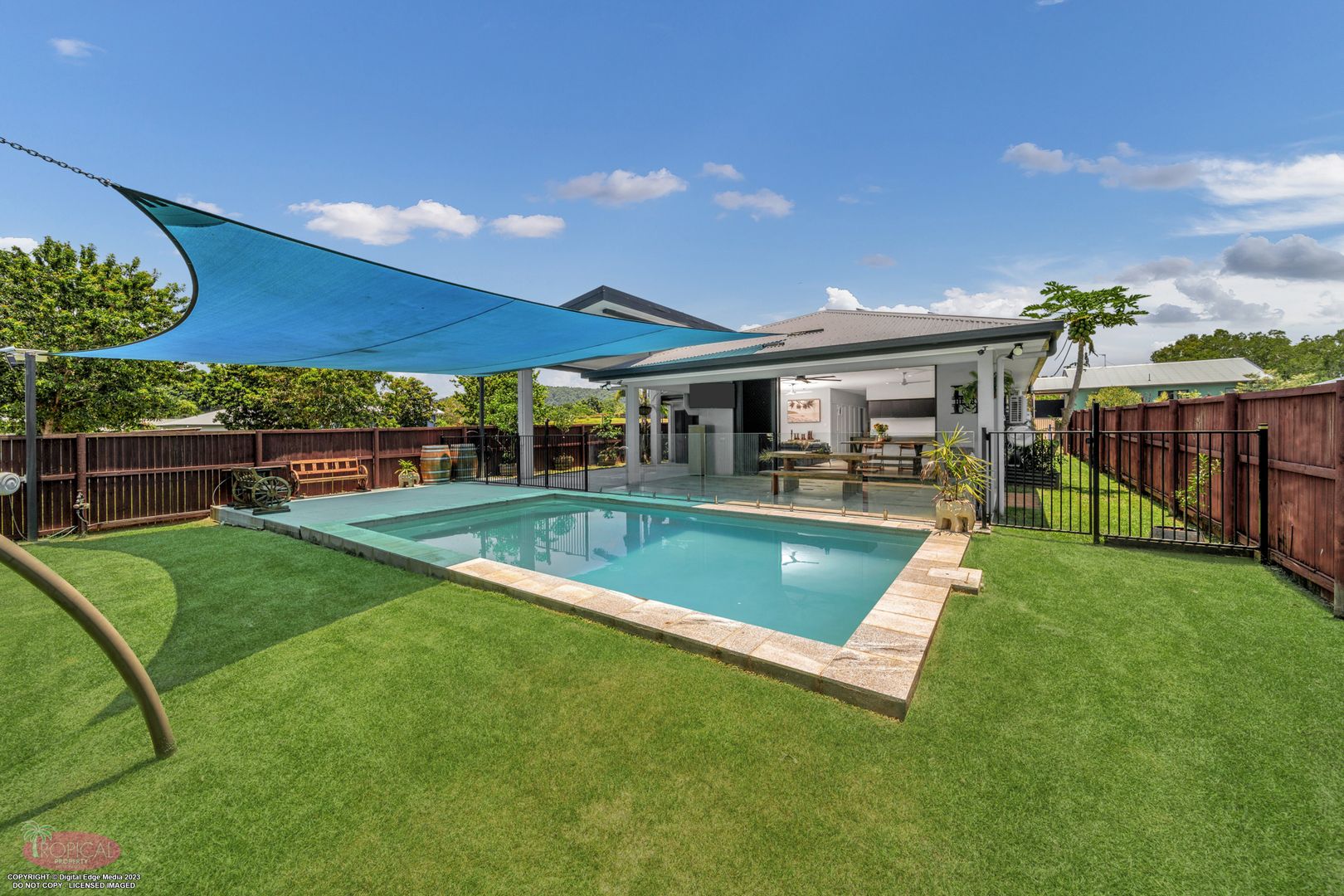 4 Coral Cl, Mission Beach QLD 4852, Image 1