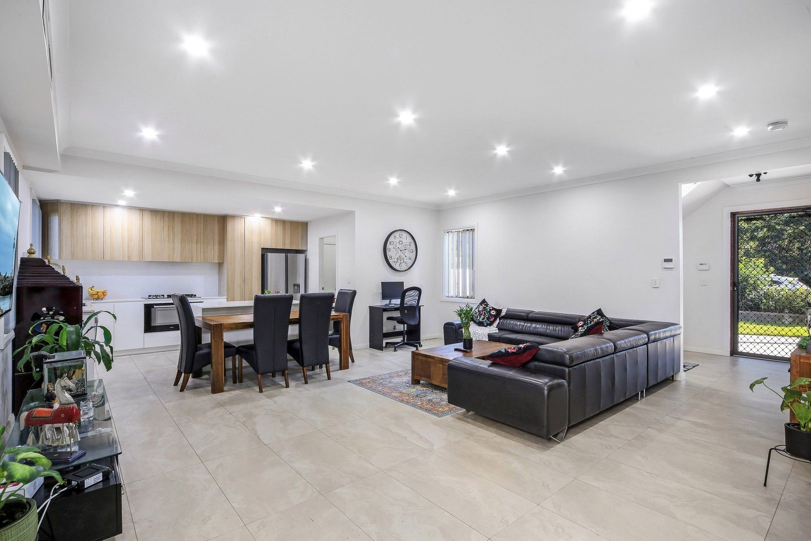 43 Budgeree Road, Toongabbie NSW 2146, Image 0