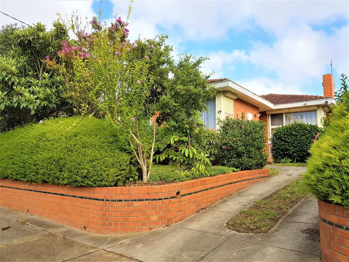 3 bedrooms House in 19 Riverview Terrace BULLEEN VIC, 3105