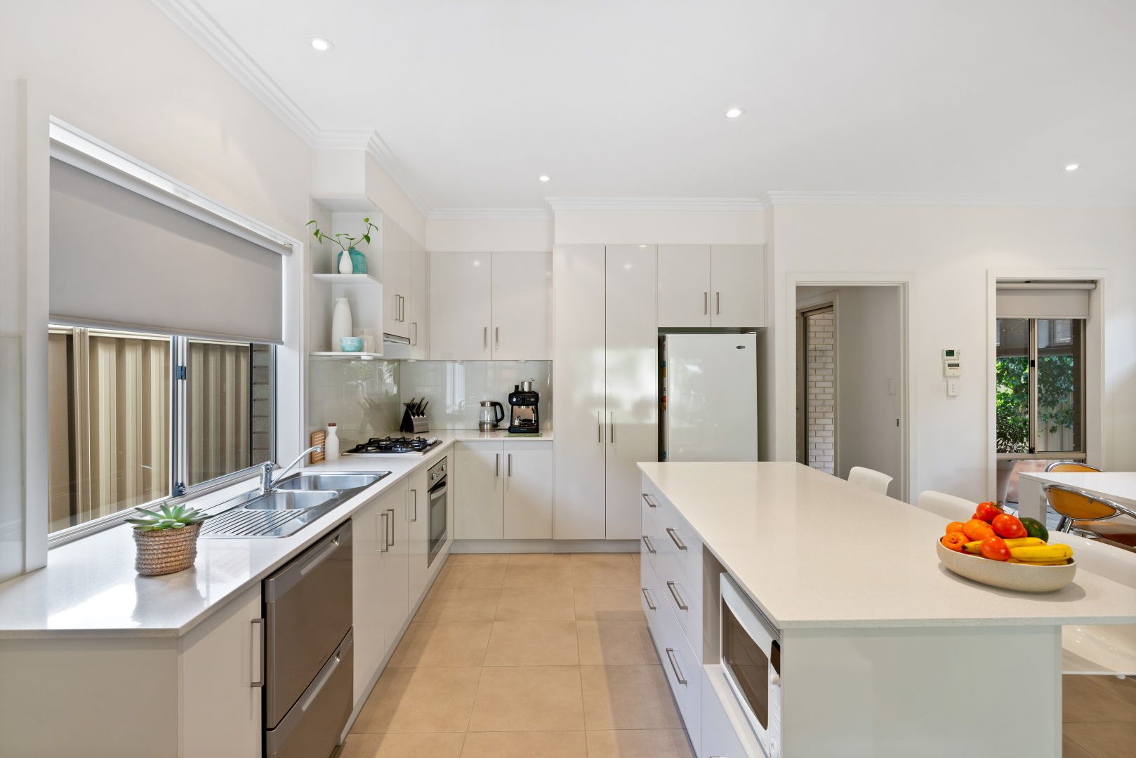 19a Australian Avenue, Clovelly Park SA 5042, Image 2