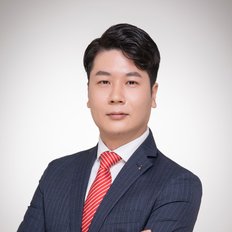 Marco Liao, Property manager