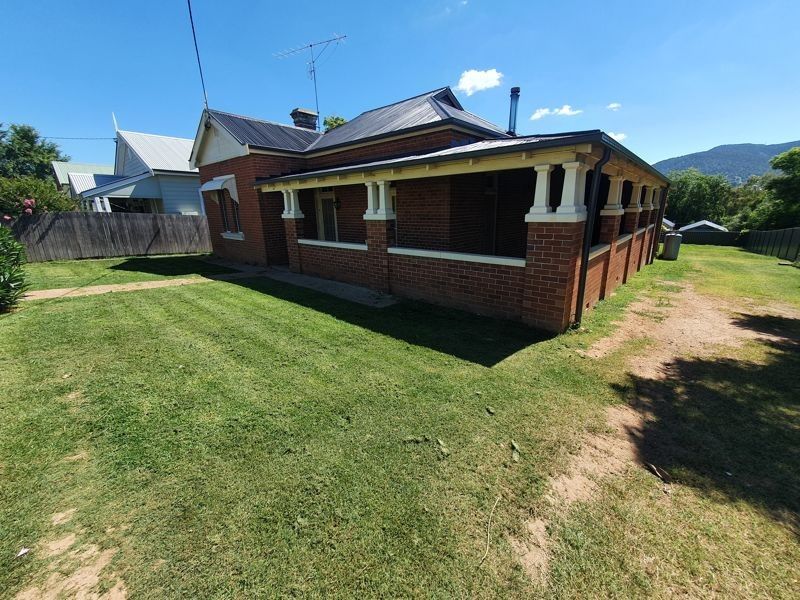 3 bedrooms House in 92 Church Street TAMWORTH NSW, 2340