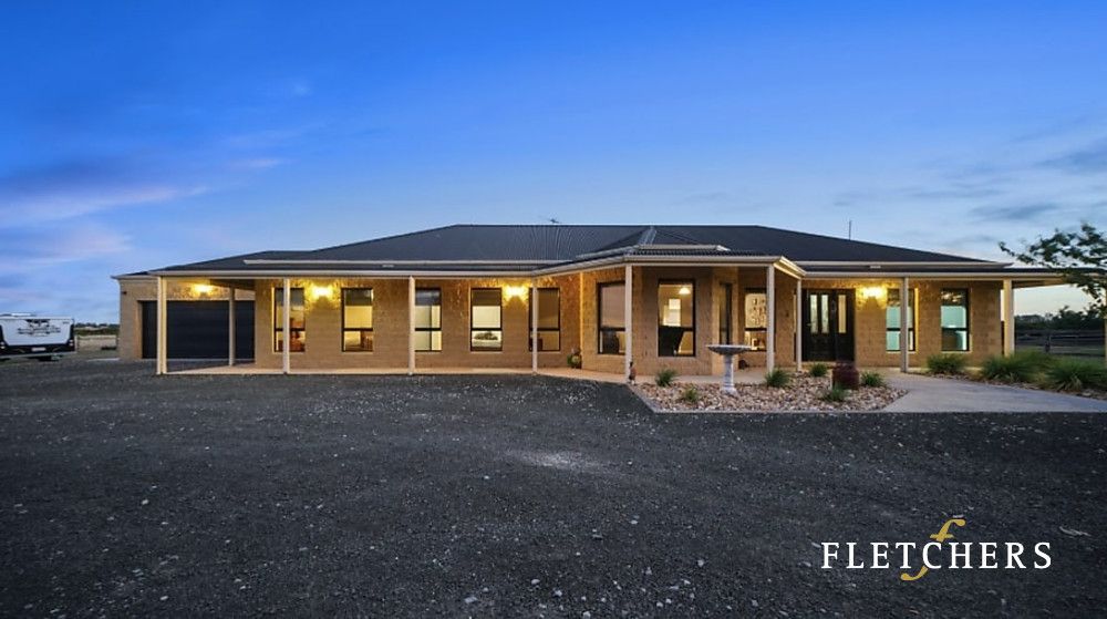 3 bedrooms House in 5 Tooradin Esplanade TOORADIN VIC, 3980