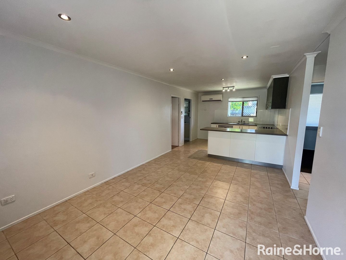 2/39 Carbeen Street, Andergrove QLD 4740, Image 2