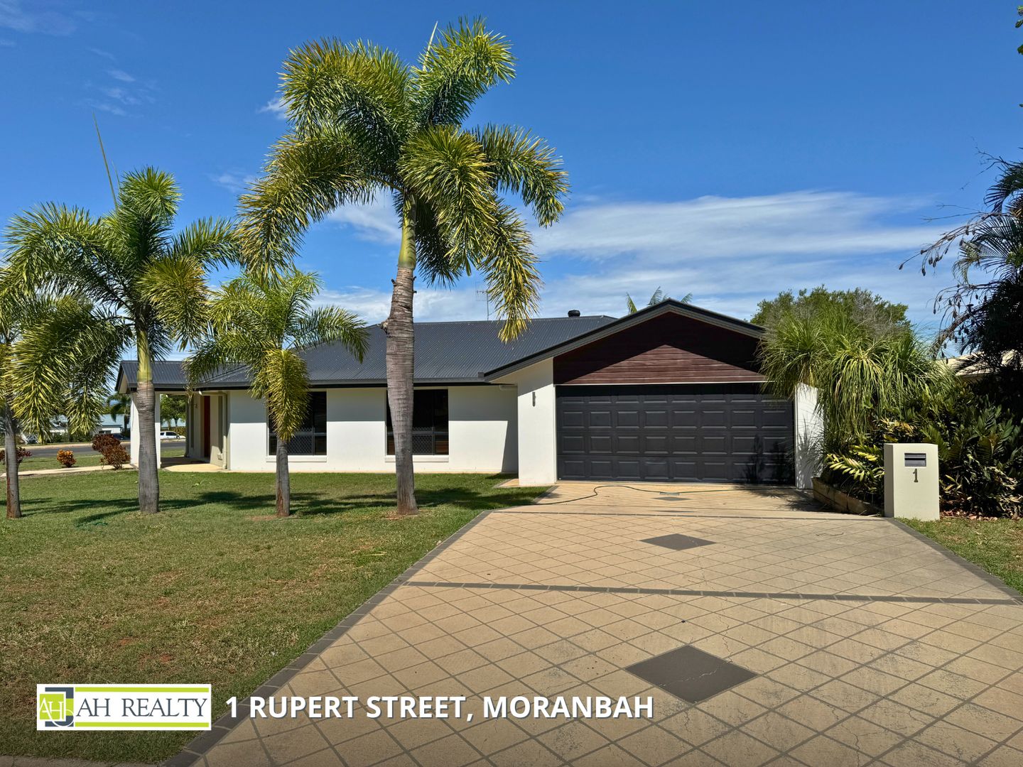 4 bedrooms House in 1 Rupert Street MORANBAH QLD, 4744