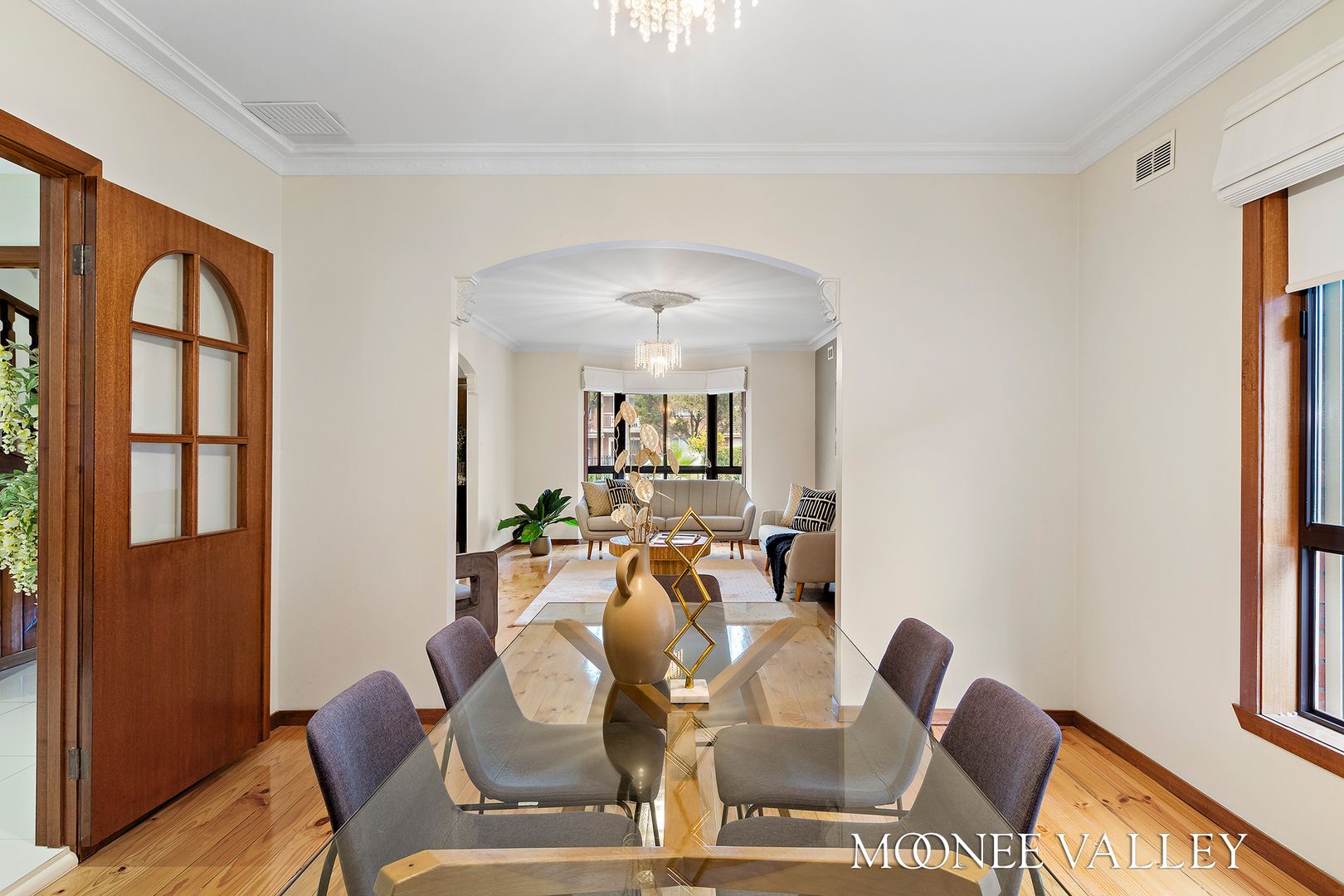 6 Windsor Drive, Avondale Heights VIC 3034 Domain