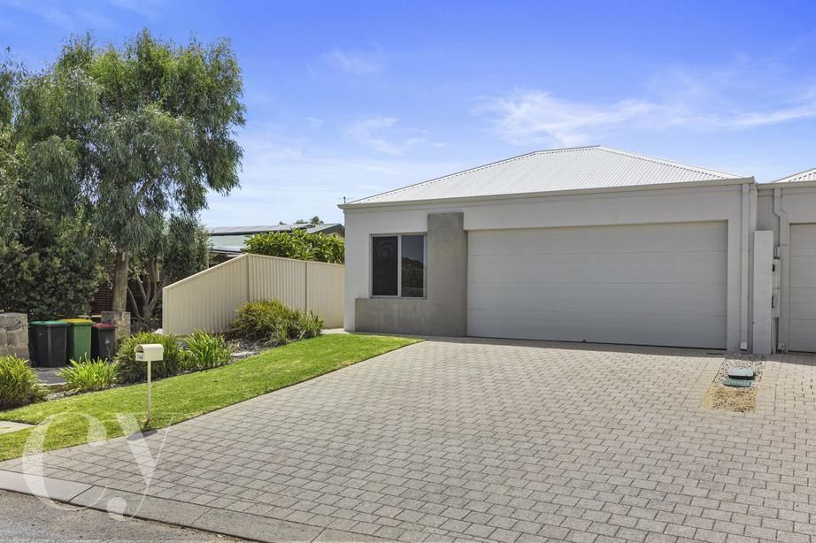 3 bedrooms House in 14A England Street HAMILTON HILL WA, 6163