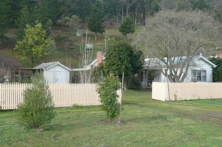 5567 Great Alpine Road, Eurobin VIC 3739, Image 0