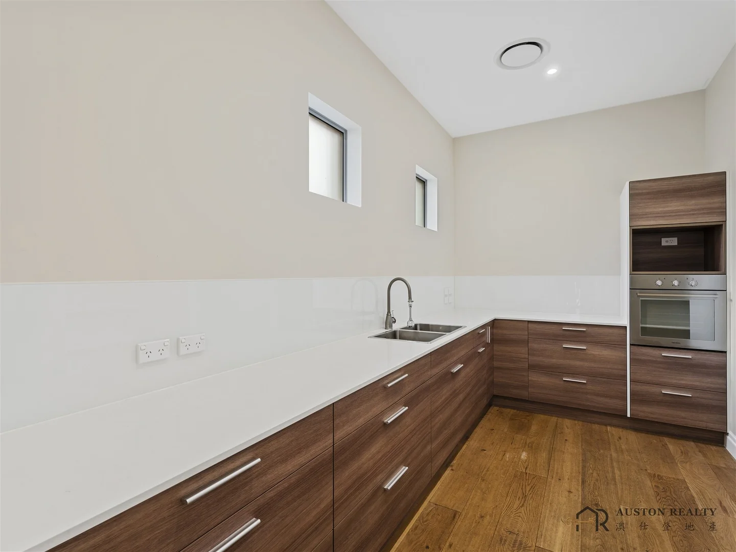 Additional image 5 of 2218 Taromeo Court, Hope Island QLD 4212