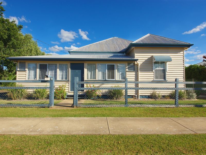 11 Creek Street, Oakey QLD 4401, Image 0