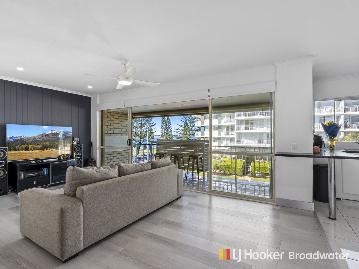 9/516 Marine Parade, Biggera Waters QLD 4216, Image 2