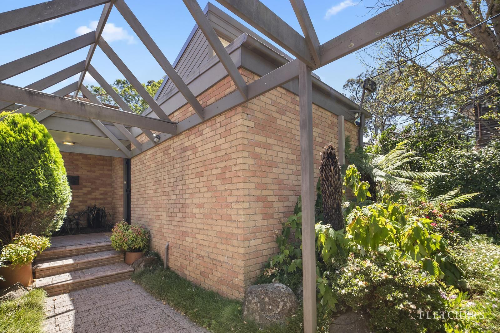 2 Naughton Grove, Blackburn VIC 3130, Image 1