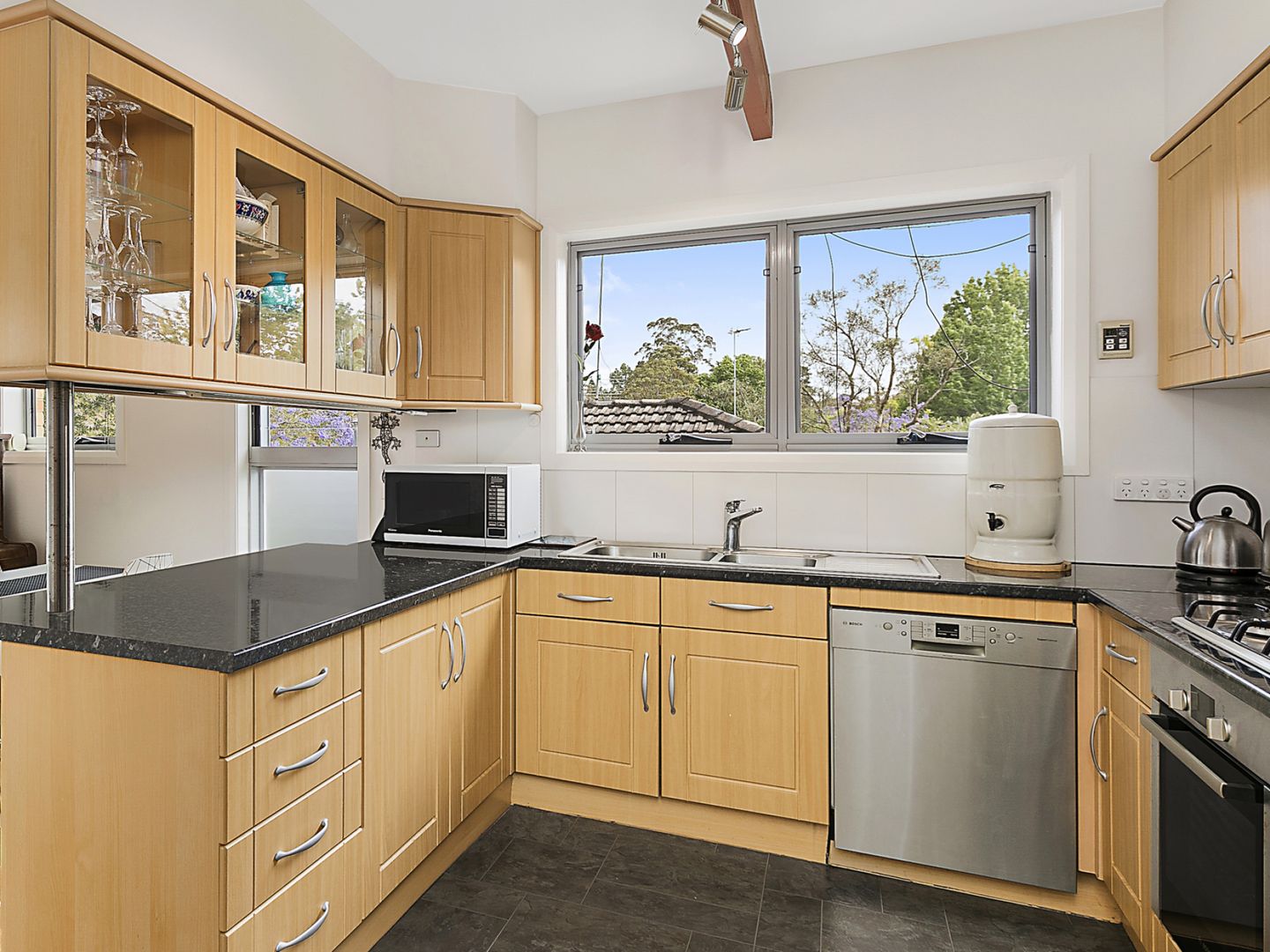 27 Alan Avenue, Hornsby NSW 2077, Image 2