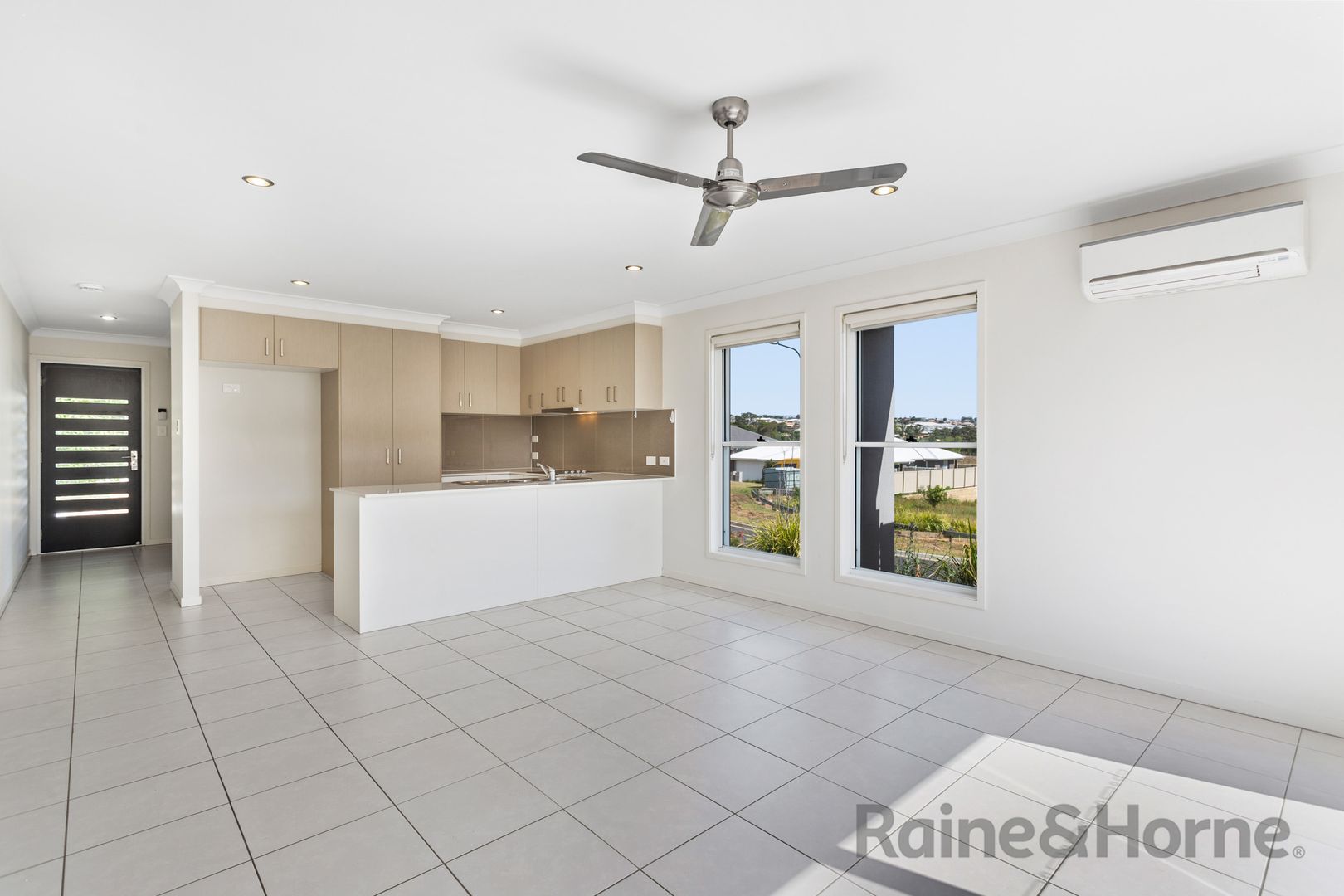 1/1 Barron Lane, Glenvale QLD 4350, Image 2