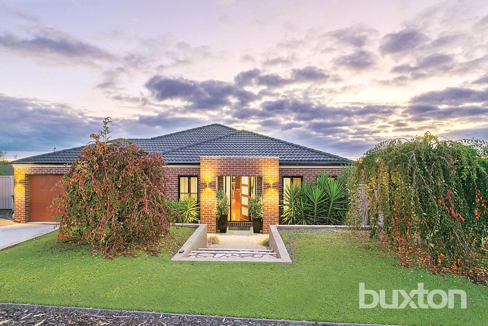 8 Lyttle Crescent, Cardigan Village VIC 3352, Image 0