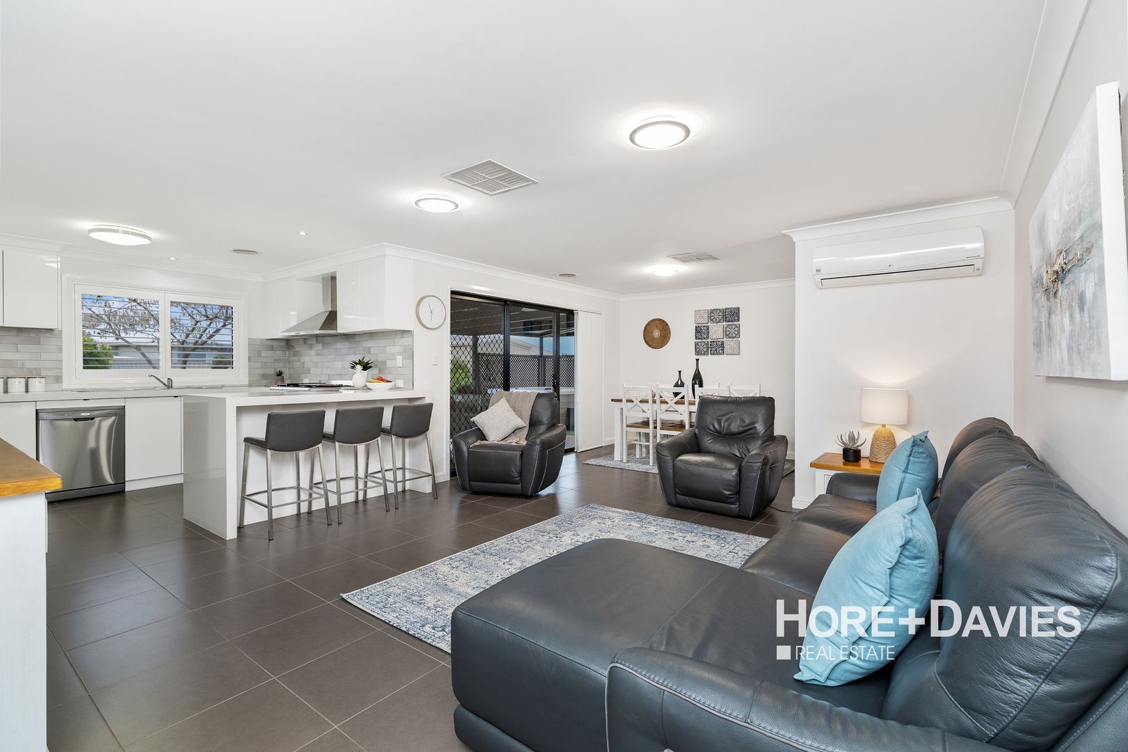 20 Warambee Street, Glenfield Park NSW 2650, Image 1