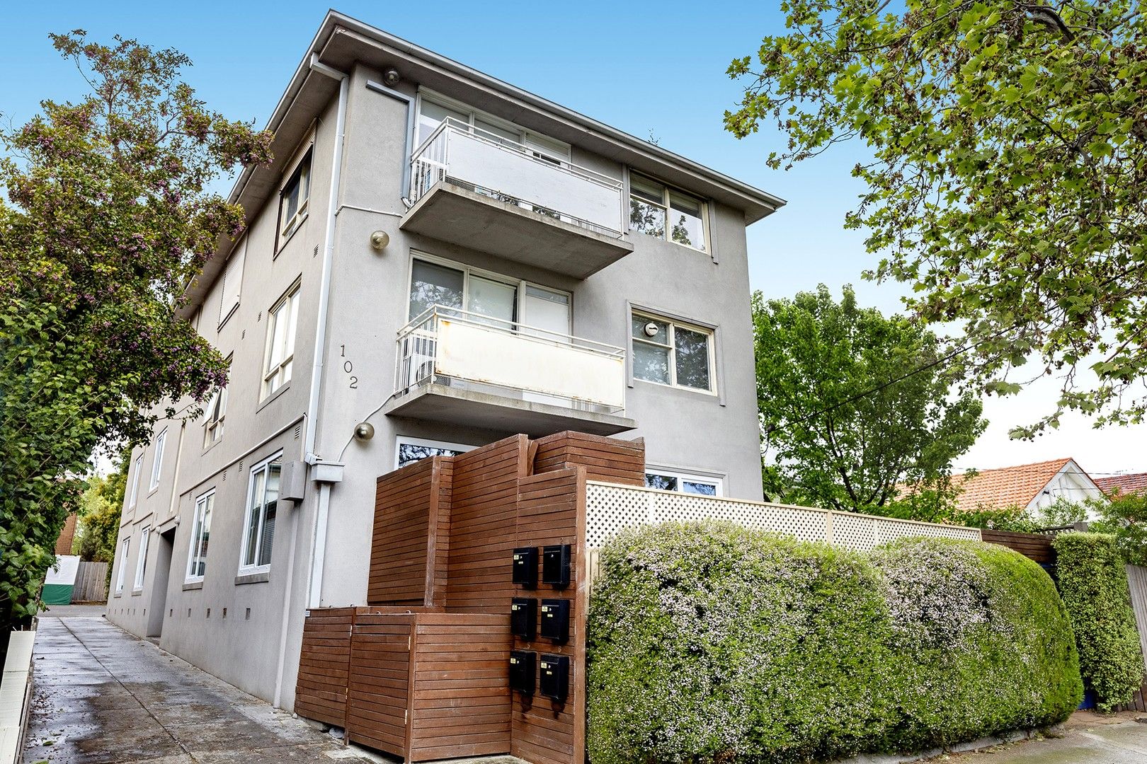 2 bedrooms Apartment / Unit / Flat in Apartment 4/102 Brighton Road RIPPONLEA VIC, 3185