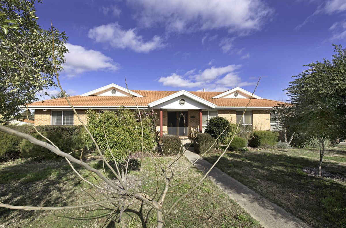 2 Sale Place, Amaroo ACT 2914, Image 1