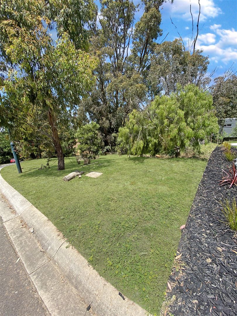 12 Augusta Drive, Creswick VIC 3363, Image 1